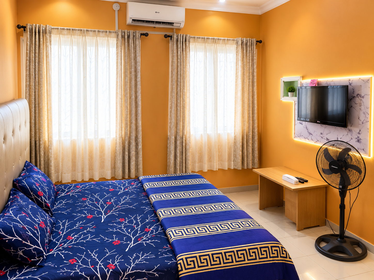 Emirate room